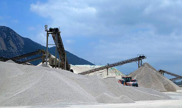 怎么選購(gòu)制砂機(jī)？唐山金路來(lái)幫忙