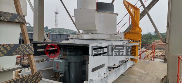 錘破、對輥破、立軸沖擊破三種制砂設備優(yōu)劣對比