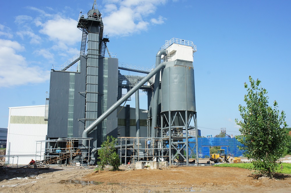 天然砂、水洗砂、機制砂有何區(qū)別?用什么制砂設(shè)備加工生產(chǎn)好?